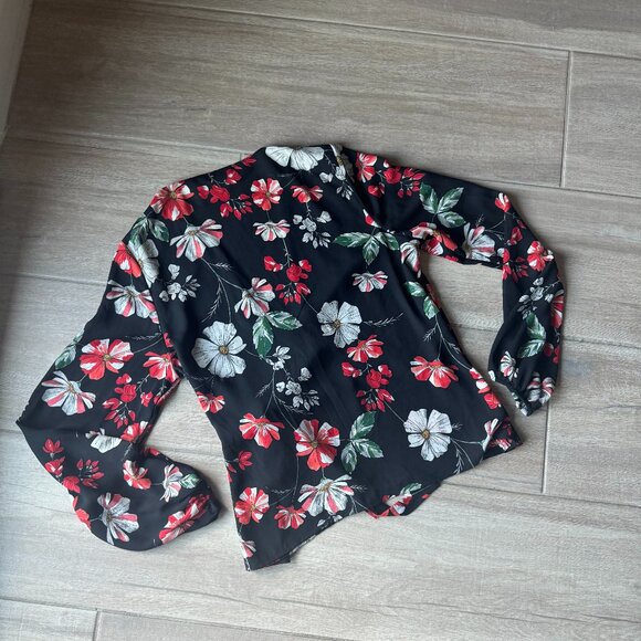 Express Black Floral Wrap Top Long Flowy Sleeves Size M - Picture 5 of 6